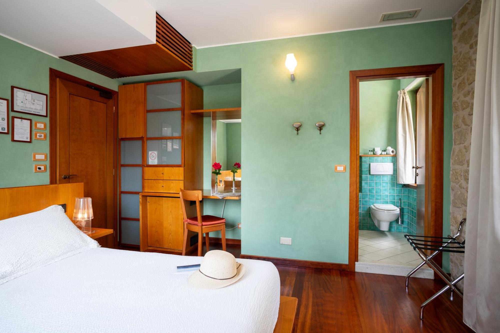 Hotel Cesare San Marino Room photo